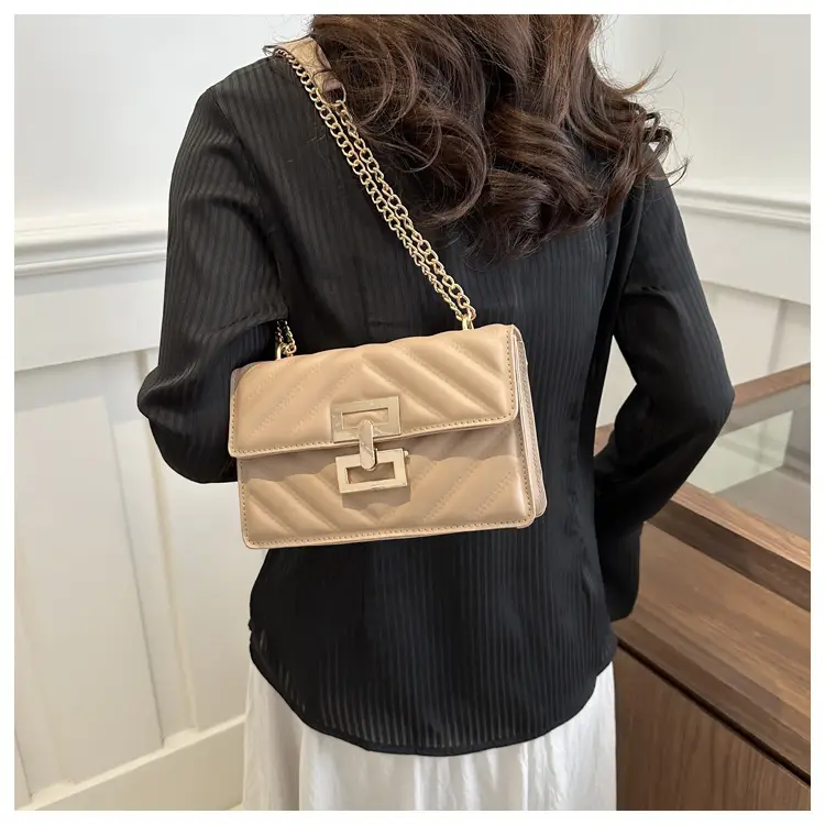 Women's Brown Chain Shoulder Bag with Lock Buckle — feature 9