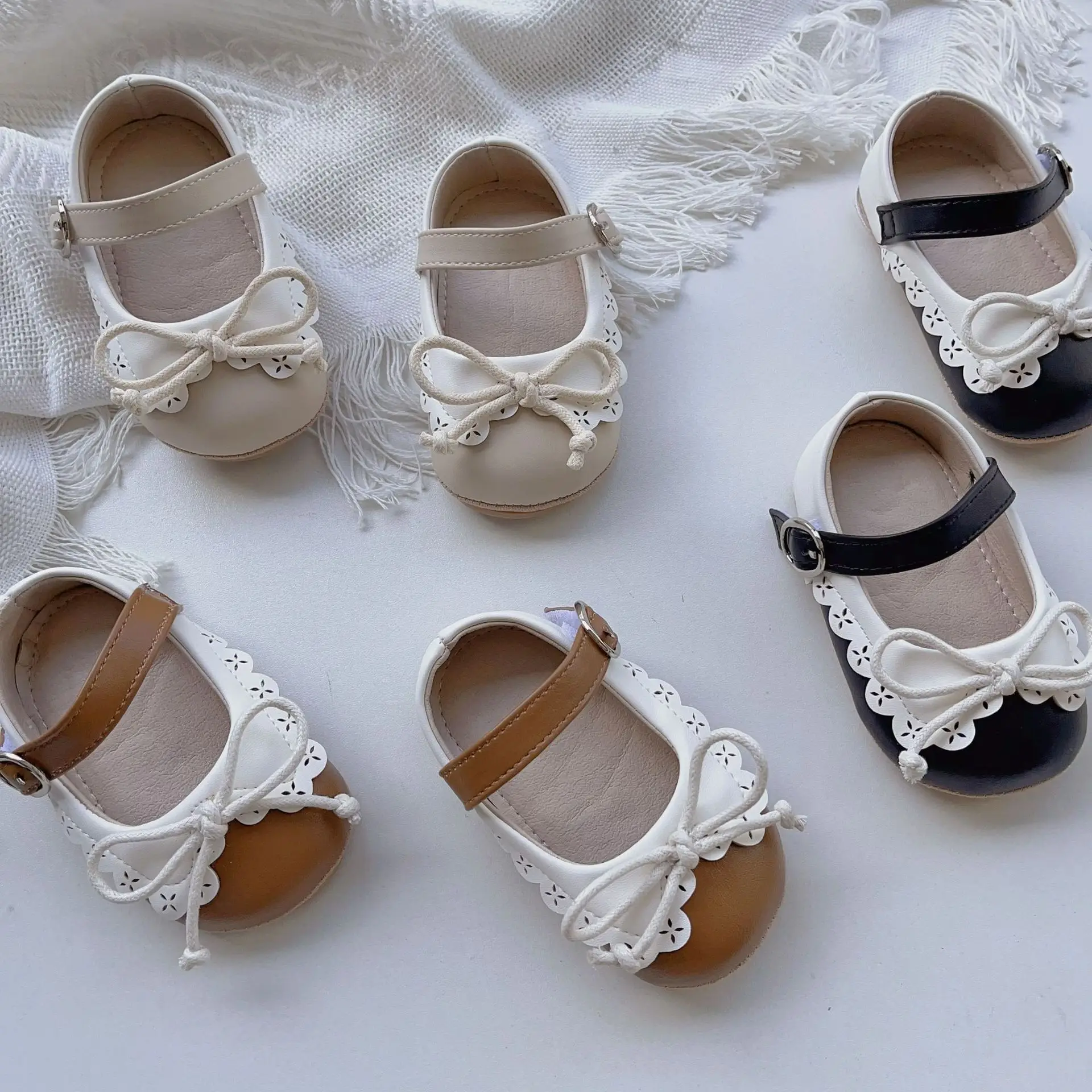 Princess Bow Baby Shoes Brown White 0-2Yrs — feature 14