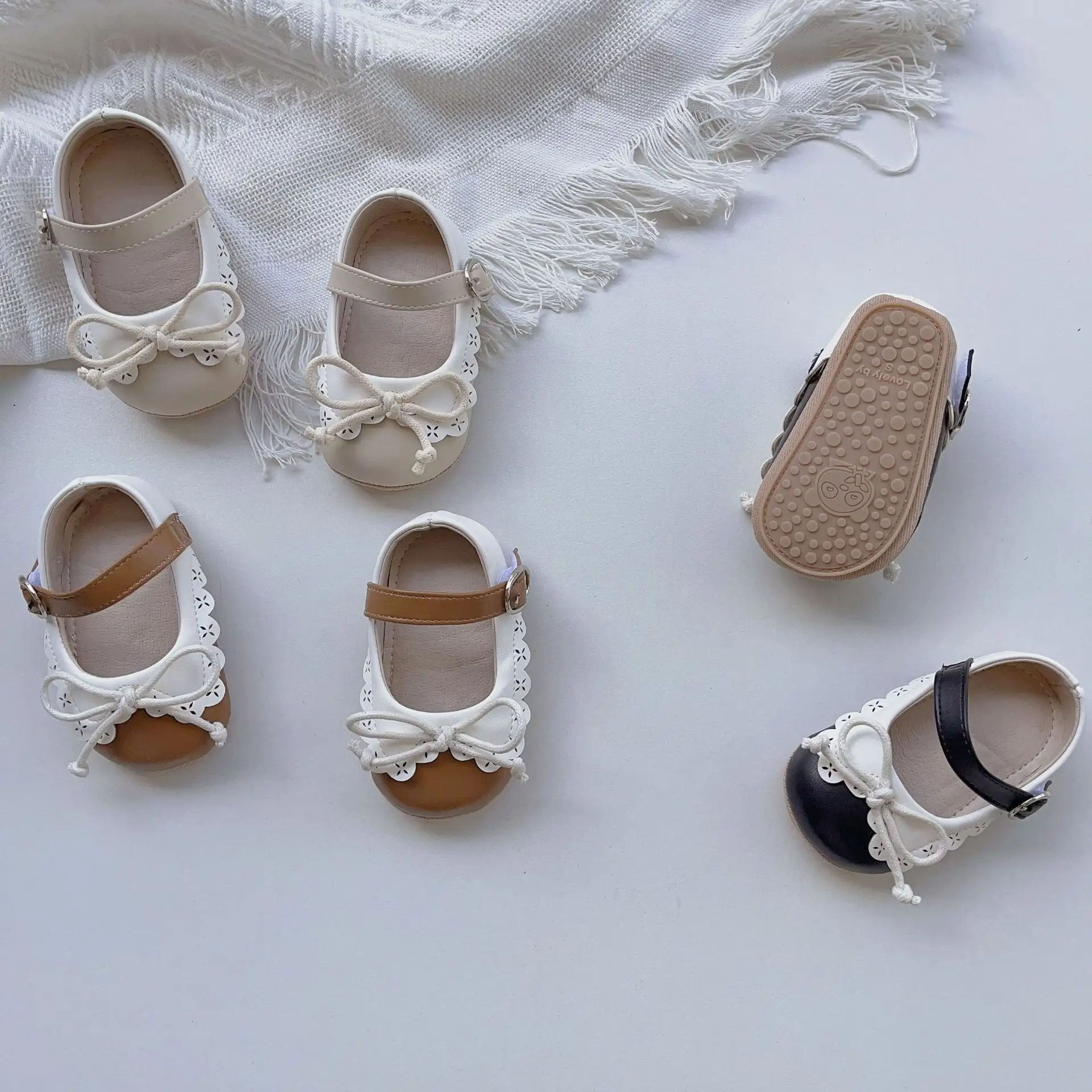 Princess Bow Baby Shoes Brown White 0-2Yrs — feature 6