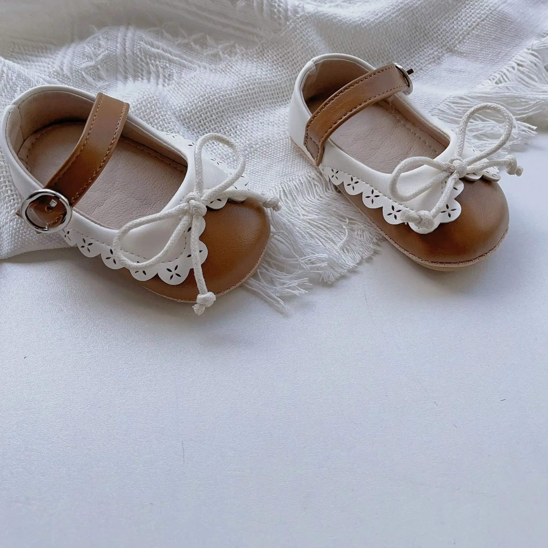 Princess Bow Baby Shoes Brown White 0-2Yrs