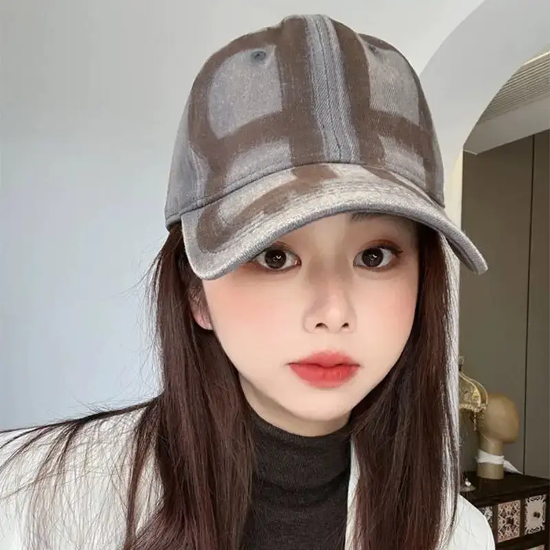 Men Sun-Proof Distressed BB Letter Baseball Cap - Image 10