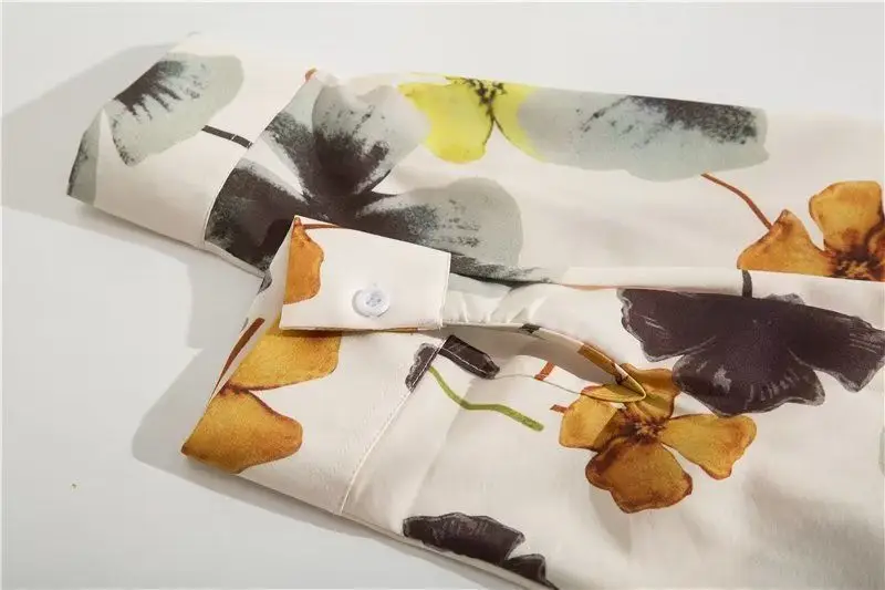 Hong Kong Style Floral Long Sleeve Coat for Men Women — feature 9