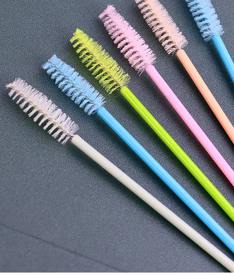 Colorful False Eyelash Brush for Volume & Volume — feature 11