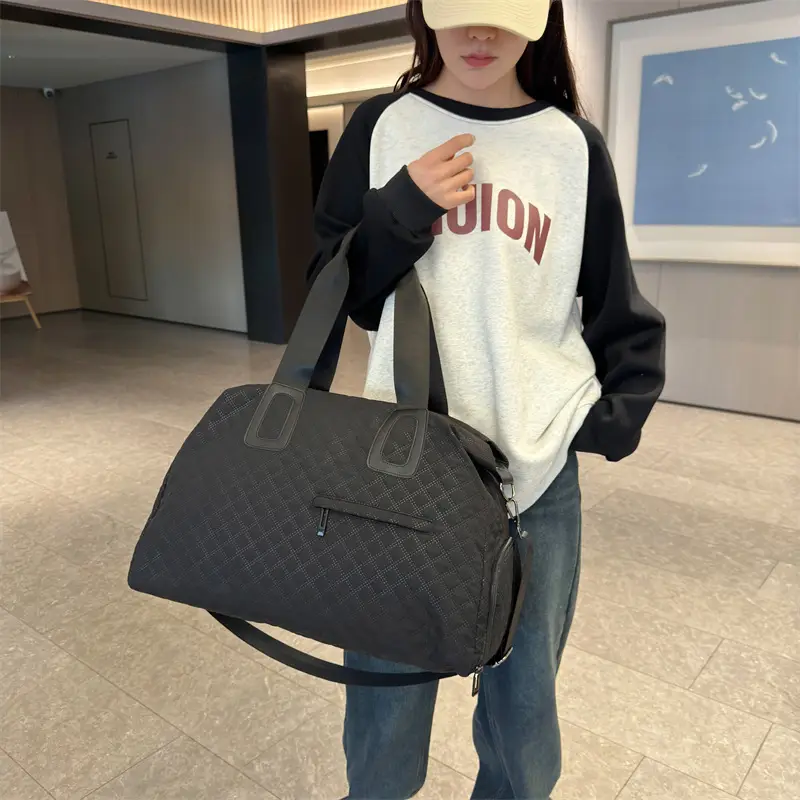 Portable Oblique Red Shoulder Bag Large Capacity Business Travel — feature 9
