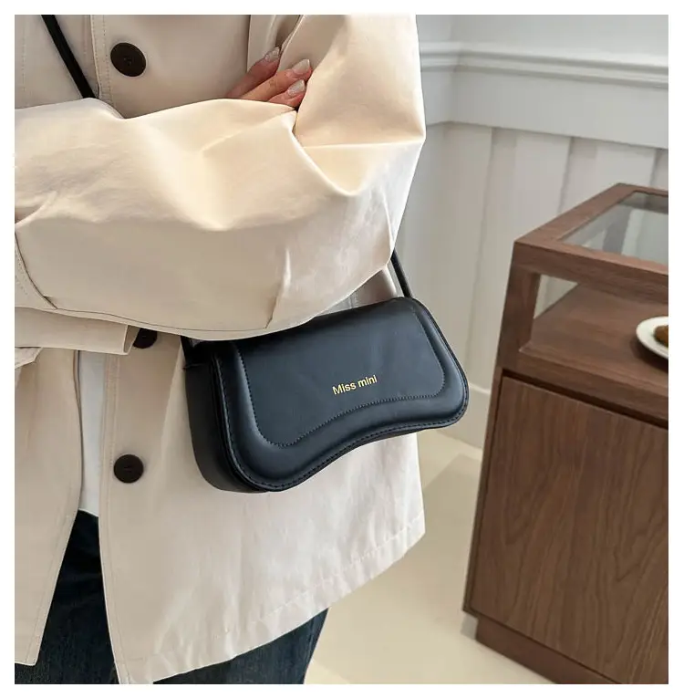 Women's Western Style Small Shoulder Crossbody Bags 2024 — feature 10