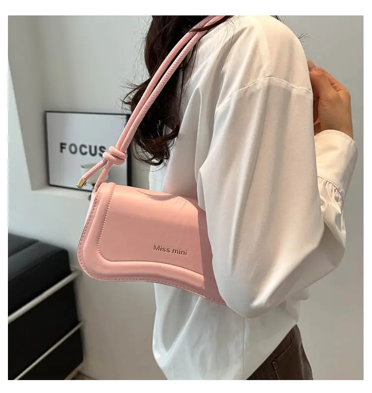 Women's Western Style Small Shoulder Crossbody Bags 2024 — feature 14