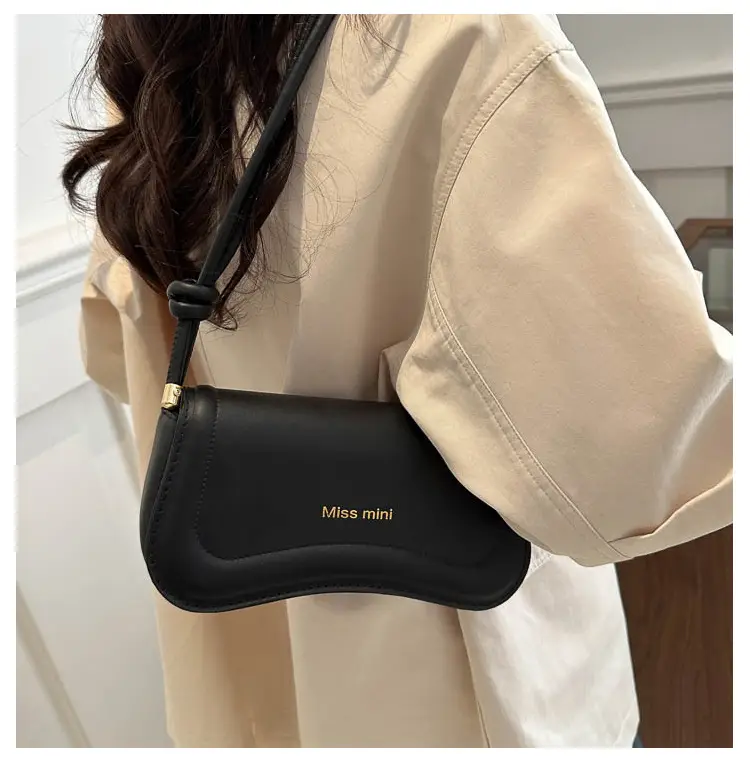 Women's Western Style Small Shoulder Crossbody Bags 2024 — feature 9