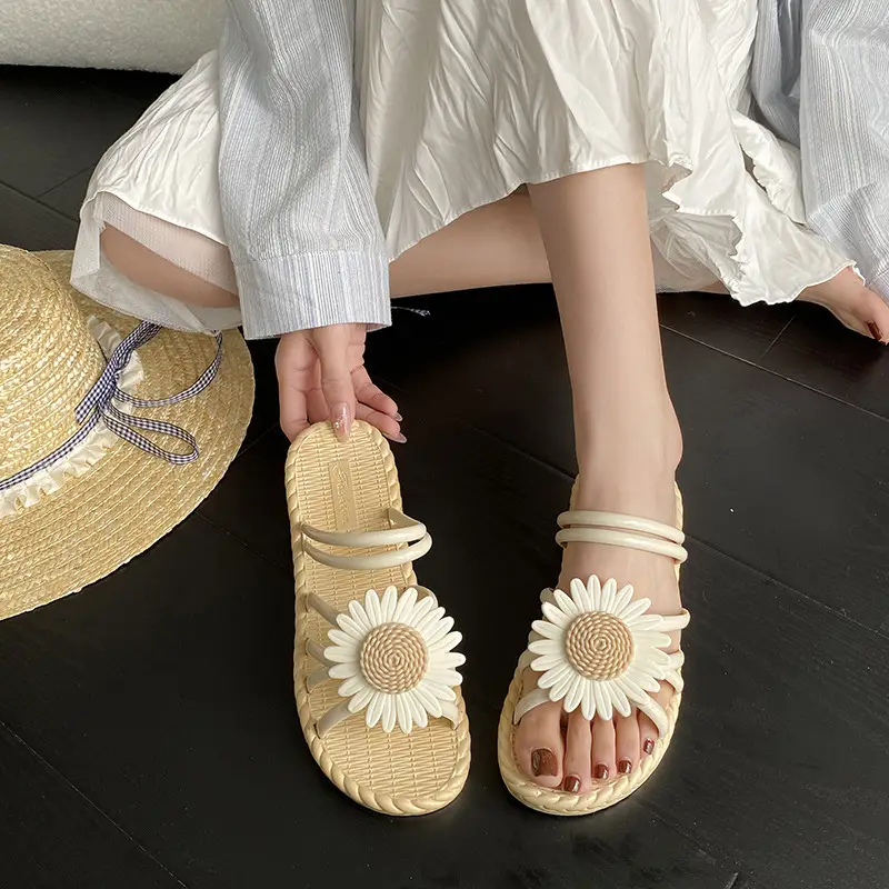 New Fashionable Flower Women's Shoes Summer Straw Slippers Ethnic Style Roman Shoes Beach Flip-Flops Two-Wear Shoes Sandals