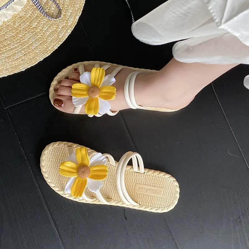 New Fashionable Flower Women's Shoes Summer Straw Slippers Ethnic Style Roman Shoes Beach Flip-Flops Two-Wear Shoes Sandals