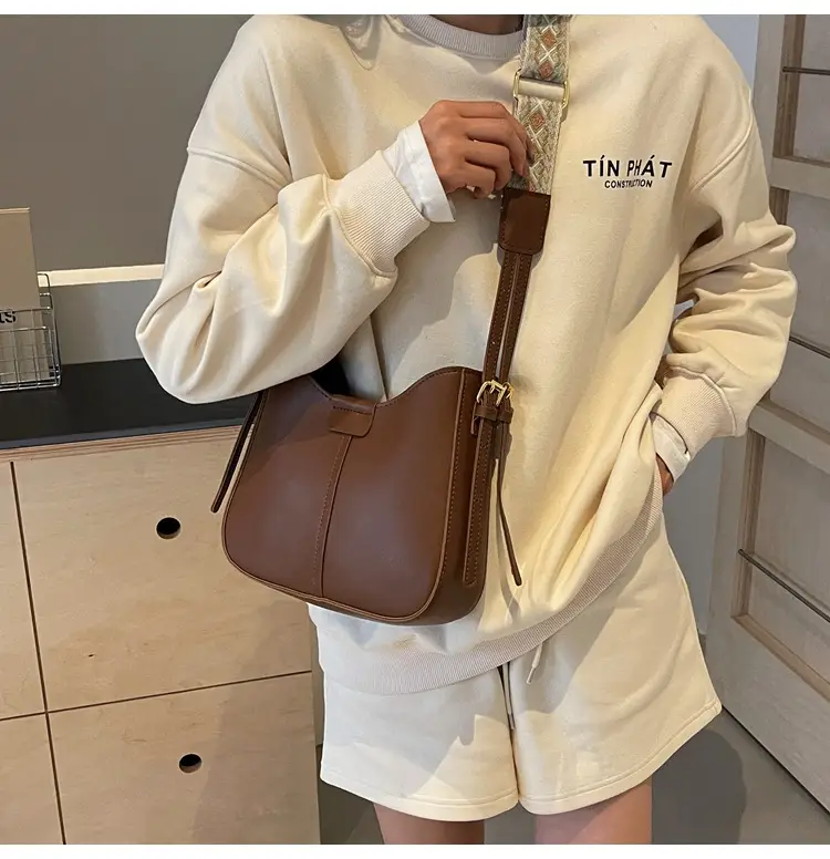 Korean Style Bucket Bag for Women Cream Spring Summer 2024 — feature 13