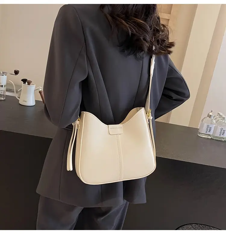 Korean Style Bucket Bag for Women Cream Spring Summer 2024 — feature 8