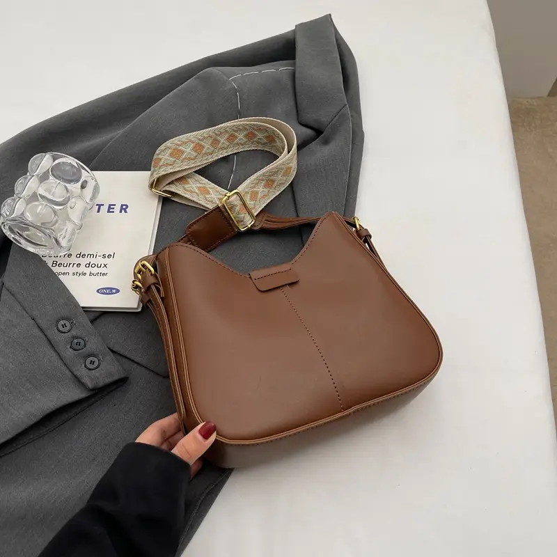 Korean Style Bucket Bag for Women Cream Spring Summer 2024 - Image 2