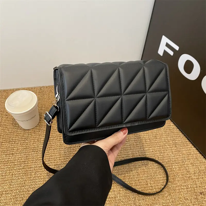 Black Quilted Shoulder Messenger Bag for Women 2024