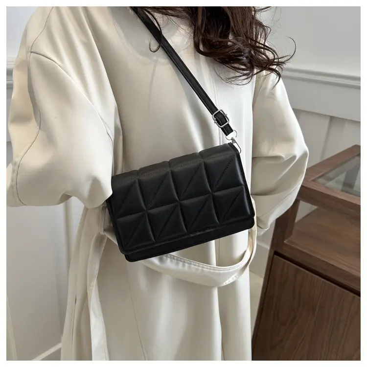 Black Quilted Shoulder Messenger Bag for Women 2024 — feature 8