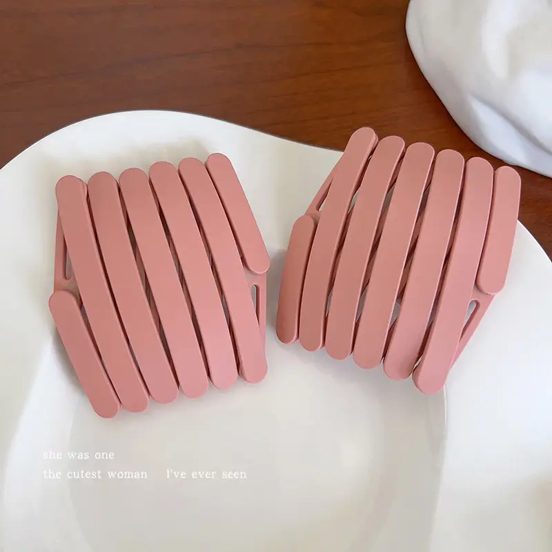 Travel Retractable Headband for Women Face Wash Toothed Hairpin - Image 12
