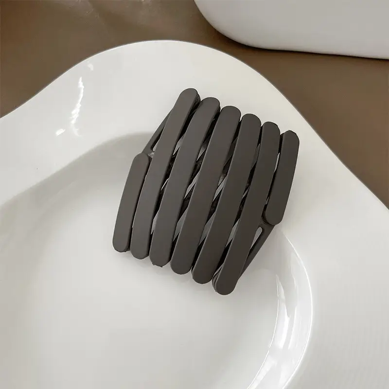 Travel Retractable Headband for Women Face Wash Toothed Hairpin - Image 5