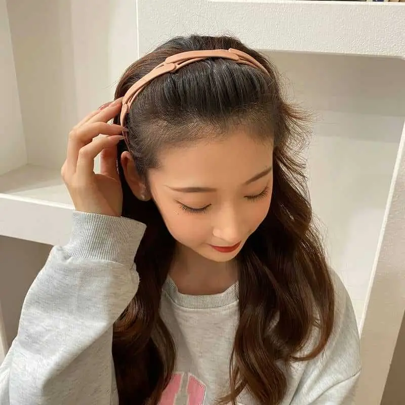 Retractable Hair Grottoes Toothed Headband for Women