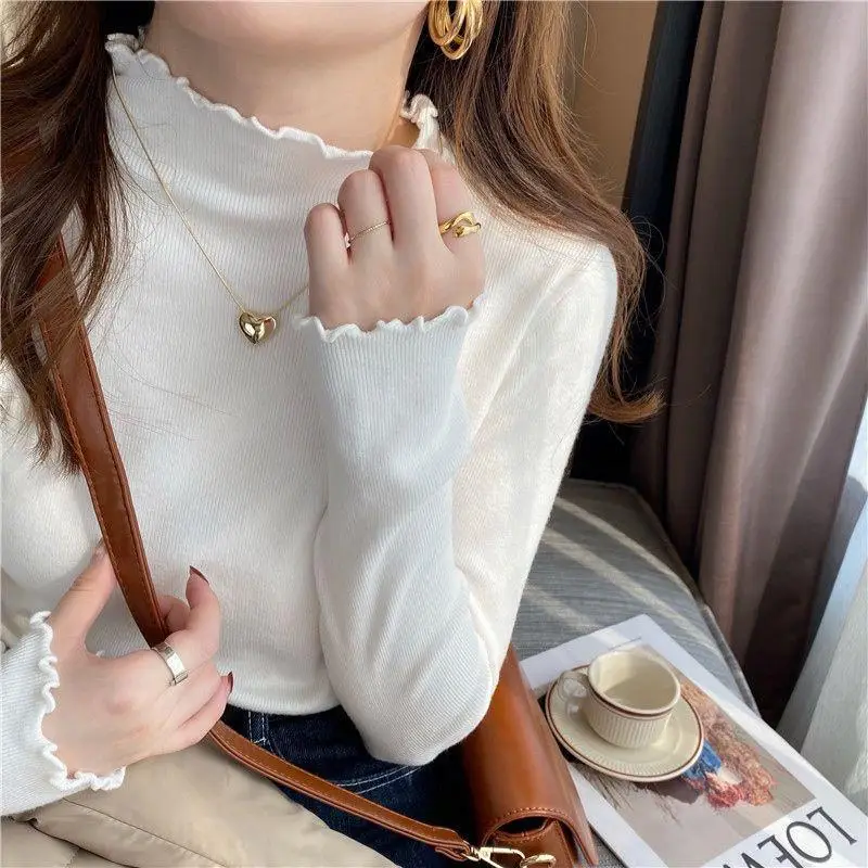 Half Turtleneck Slim Knitwear for Women in Autumn and Winter 2025 Fungus-Edged Bottoming Shirt with Slim Inner Right Shoulder Long-Sleeved Top