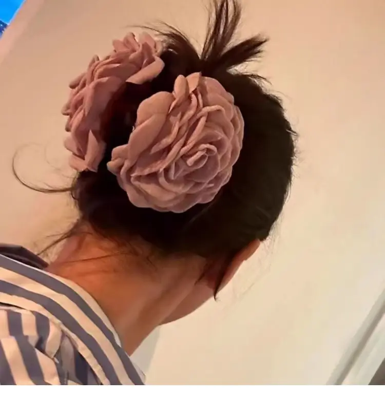 Red 3D Rose Hair Clip for Women — feature 12