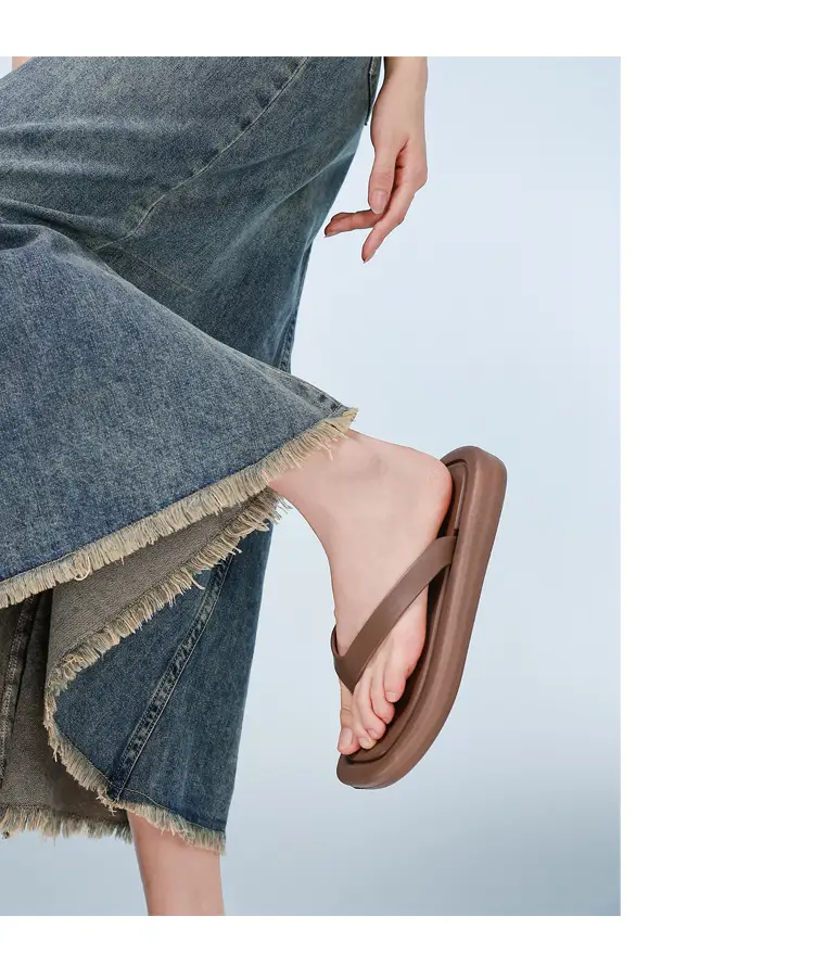 Flat Flip-Flops for Women, Summer Flat-Soled European and American Style Trendy Eva Outdoor Thong Sandals for the Beach, Cross-Border — feature 16