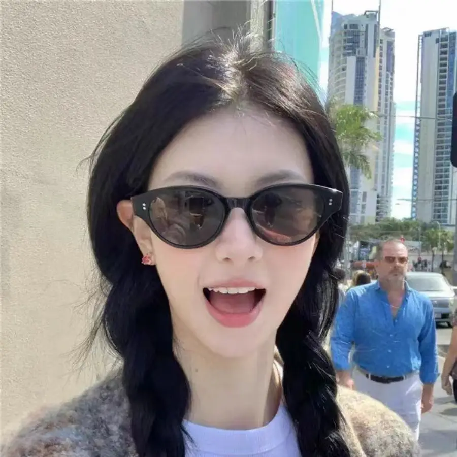 2024 Retro Cat Eye Sunglasses for Women - Image 10