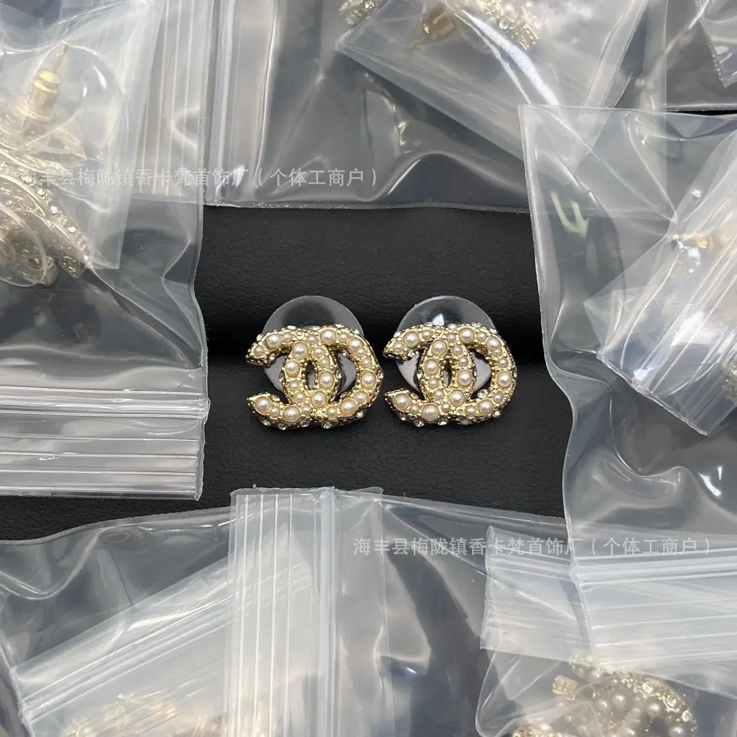 Xiangjia Double C Pearl Stud Earrings Gold Plated - Image 11