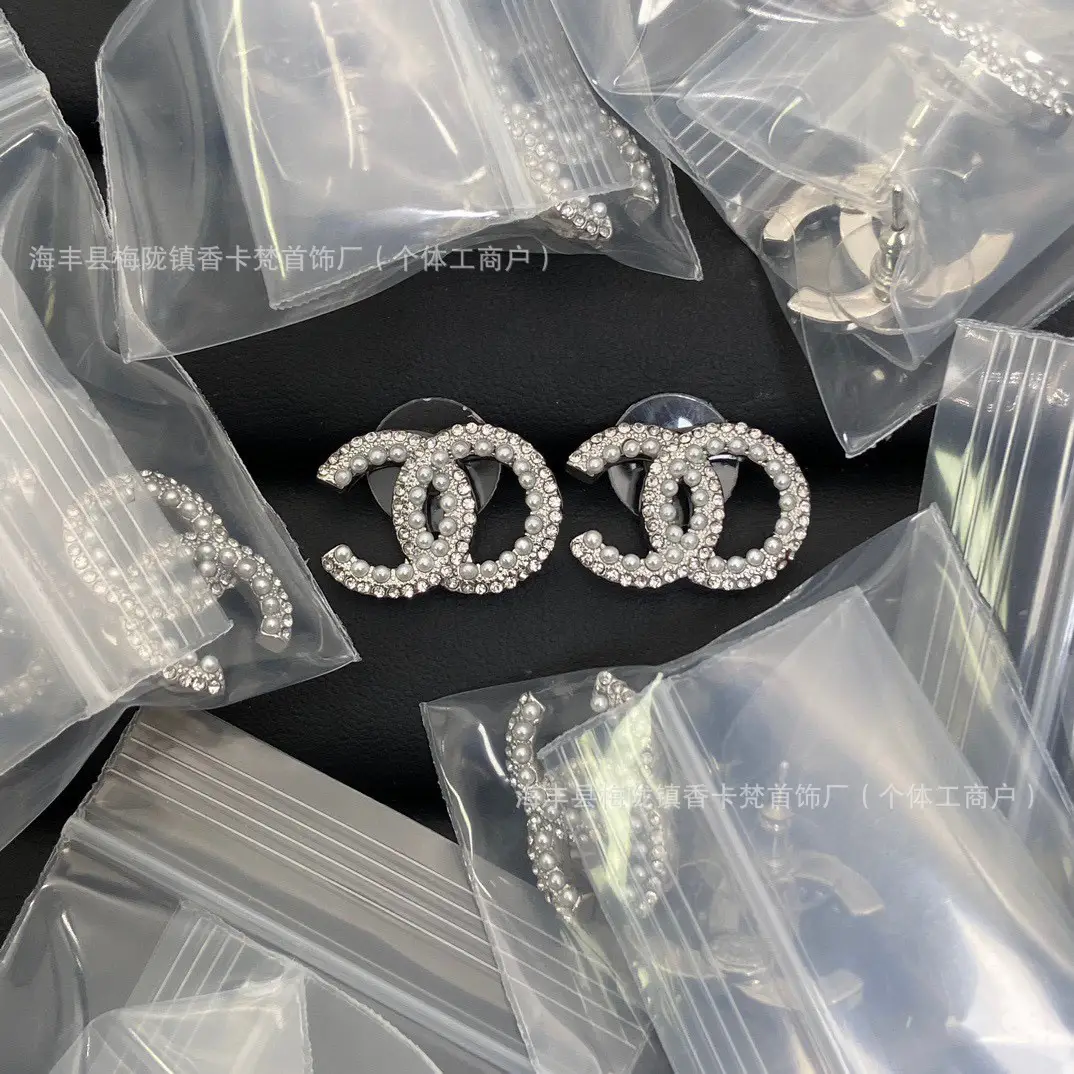 Xiangjia Double C Pearl Stud Earrings Gold Plated - Image 13