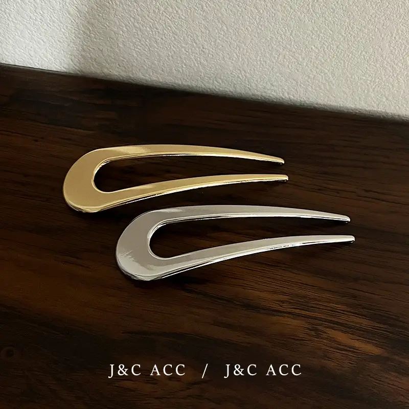 Large U-Shaped Hairpin with Gold & Silver Finish — feature 21