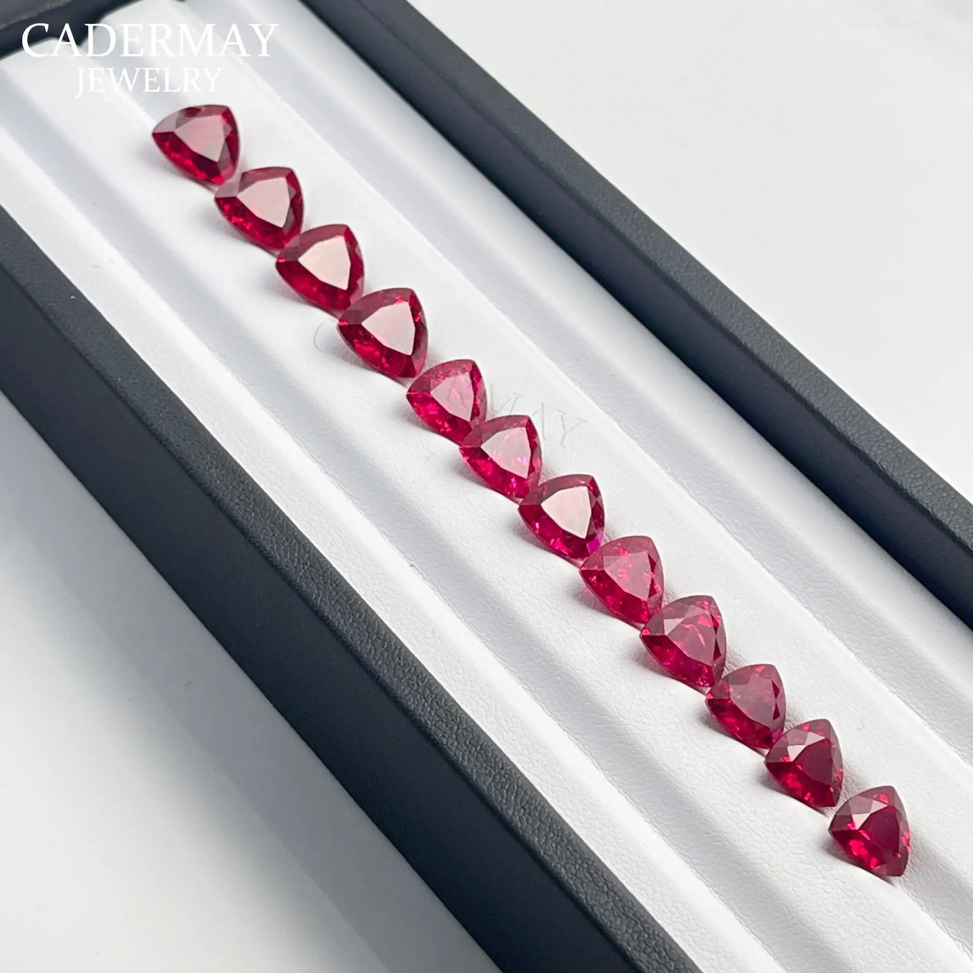 Fat Triangle Artificial Ruby Synthetic Cut with Cotton Wool Crystal Bare Stone — feature 5