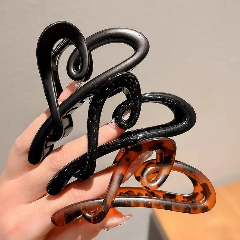 Women's Back-Of-Head Hair Clip with Heart Design
