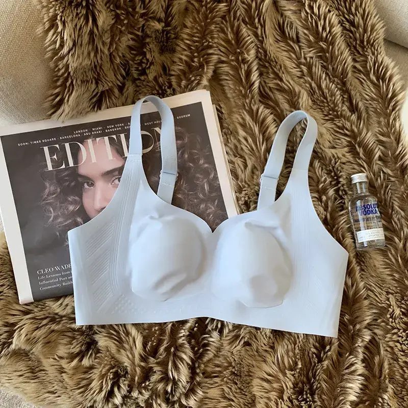 Ultra-thin Seamless Wireless Underwear Women's Nude - Image 2