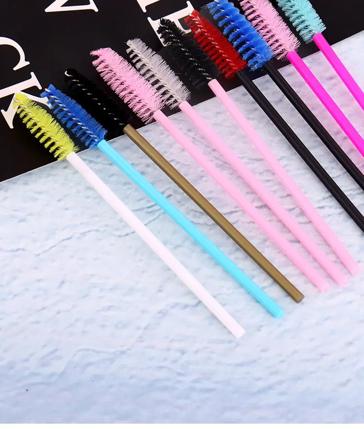 Mini Eyelash Curler Brush for Makeup — feature 13