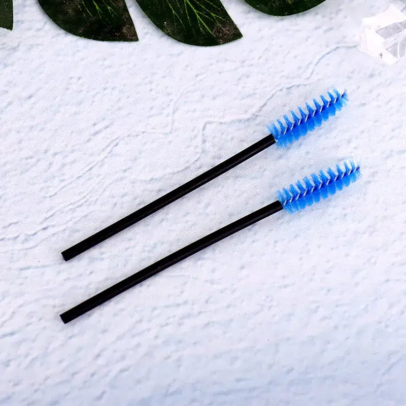 Mini Eyelash Curler Brush for Makeup - Image 12