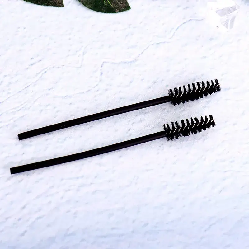 Mini Eyelash Curler Brush for Makeup - Image 3