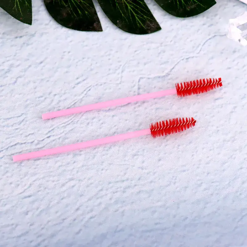 Mini Eyelash Curler Brush for Makeup - Image 4