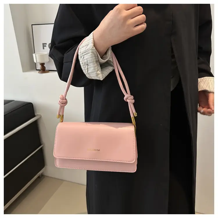 Women's Black Square Shoulder Crossbody Bag 2024 — feature 18