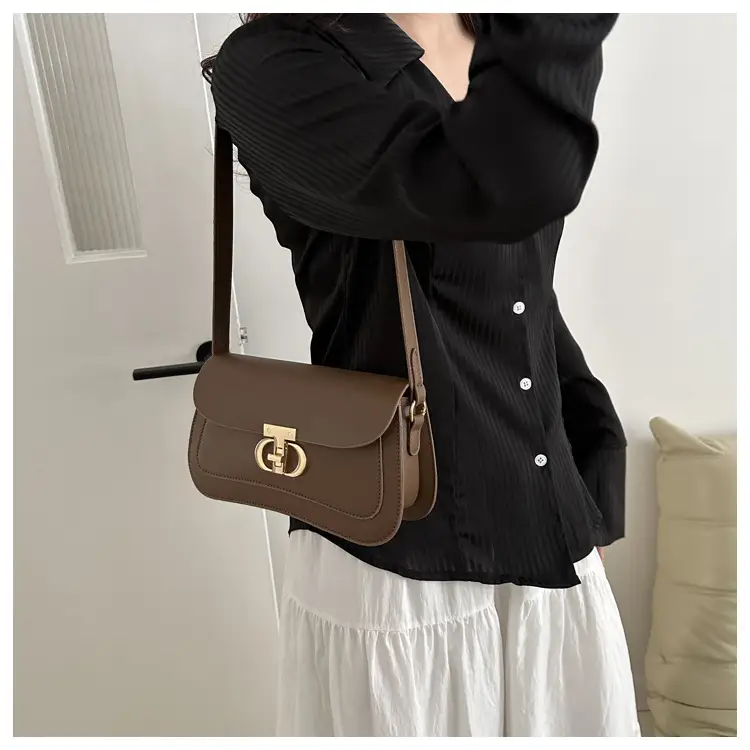 Women's Retro Brown Lock Crossbody Bag Spring New — feature 13