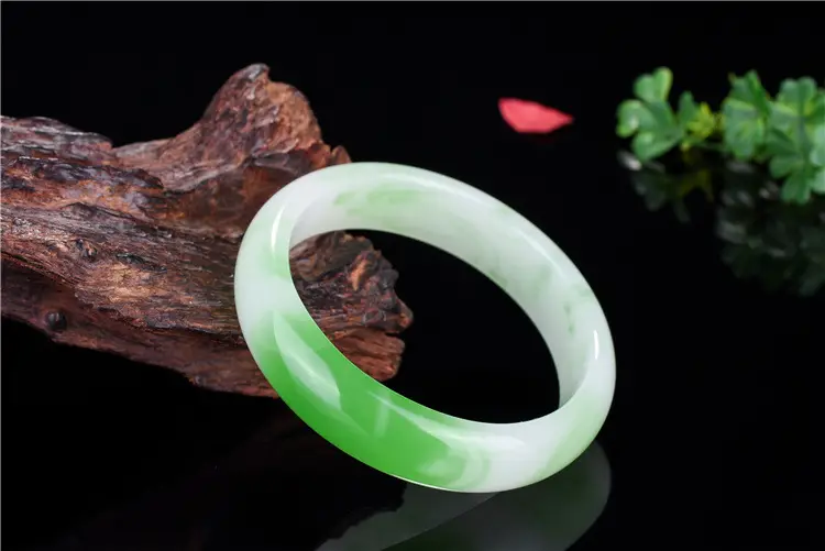 Green Jade Flat Bracelet for Women — feature 6