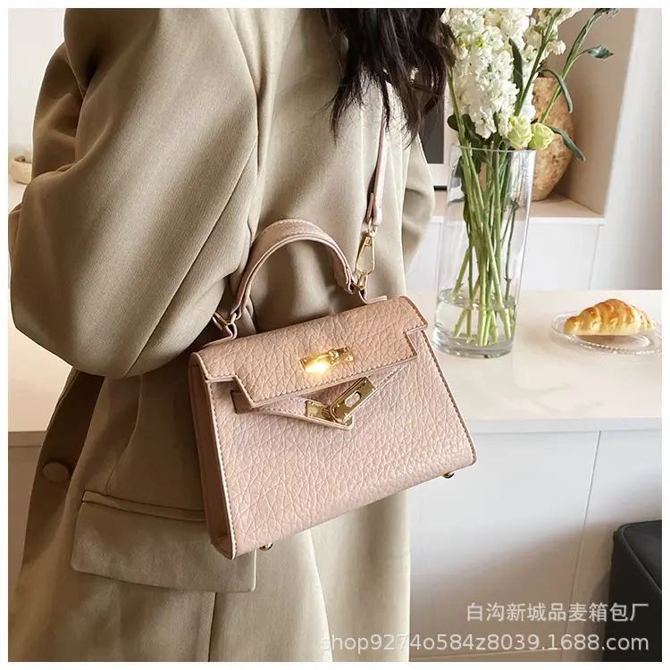 Women's French Style Shoulder Bag Brown 2026 — feature 17