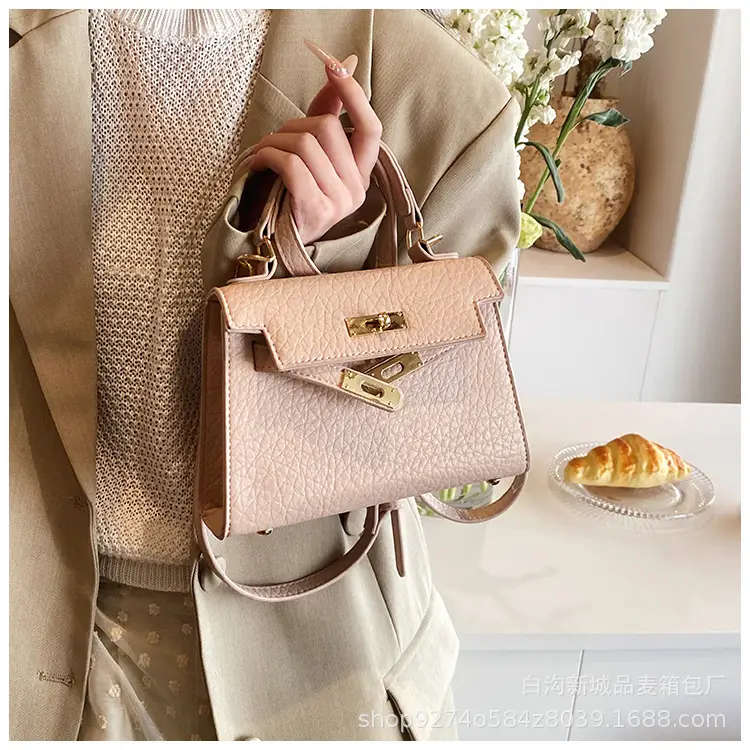 Women's French Style Shoulder Bag Brown 2026 — feature 18