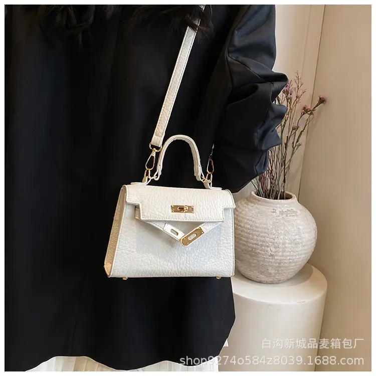 Women's French Style Shoulder Bag Brown 2026 — feature 26