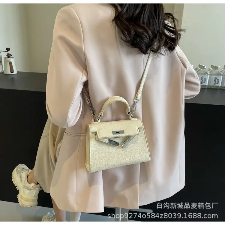 Light Blue Kelly Style Shoulder Bag for Women 2026 — feature 22