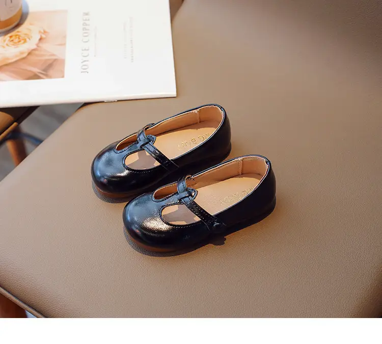 2025 Spring Korean Style Girls Leather Shoes with Buckle & Soft Sole — feature 18