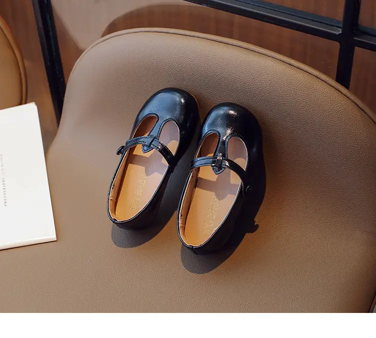 2025 Spring Korean Style Girls Leather Shoes with Buckle & Soft Sole — feature 19