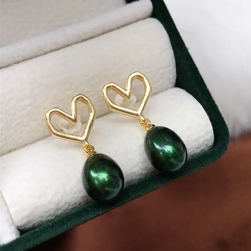 2024 Love Pearl Earrings Gold Heart Design - Image 5