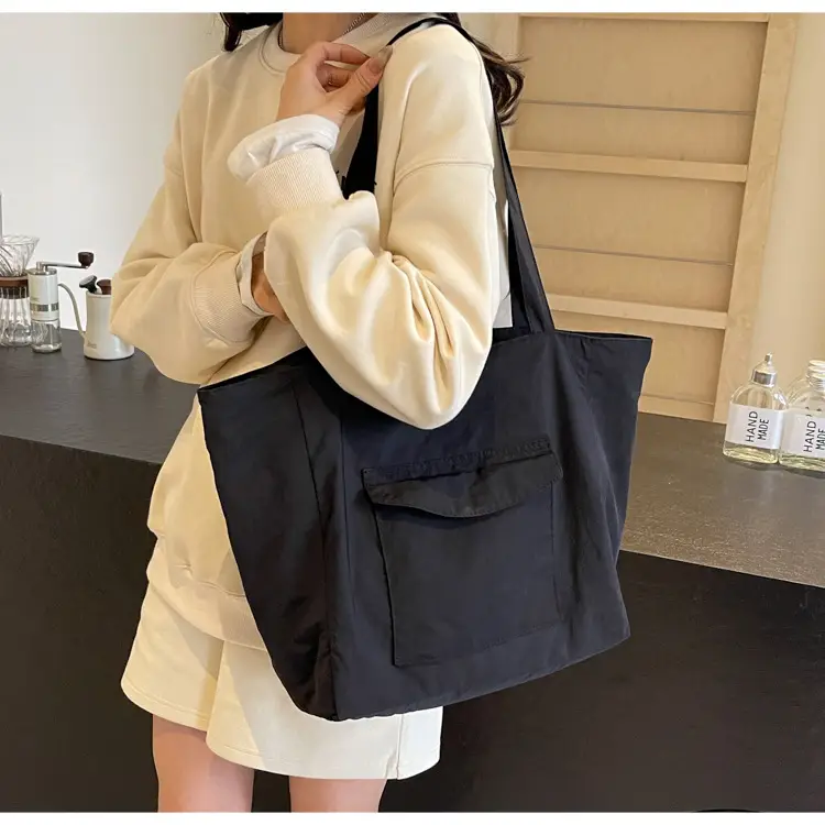 Purple Nylon Tote Bag Large Capacity Commuter Shoulder Bag — feature 39