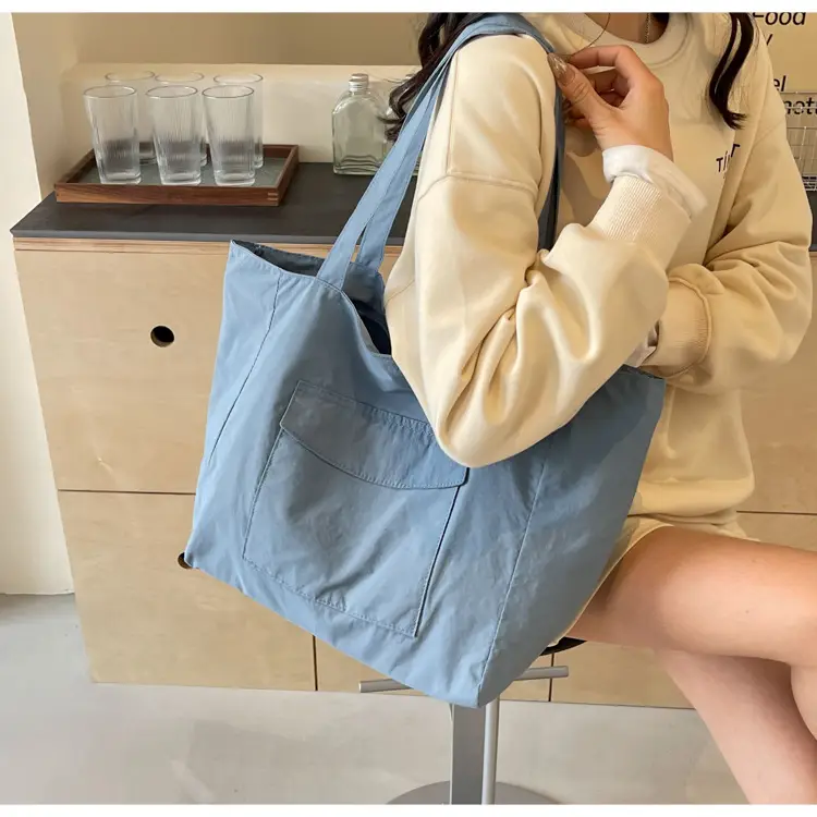 Purple Nylon Tote Bag Large Capacity Commuter Shoulder Bag — feature 43