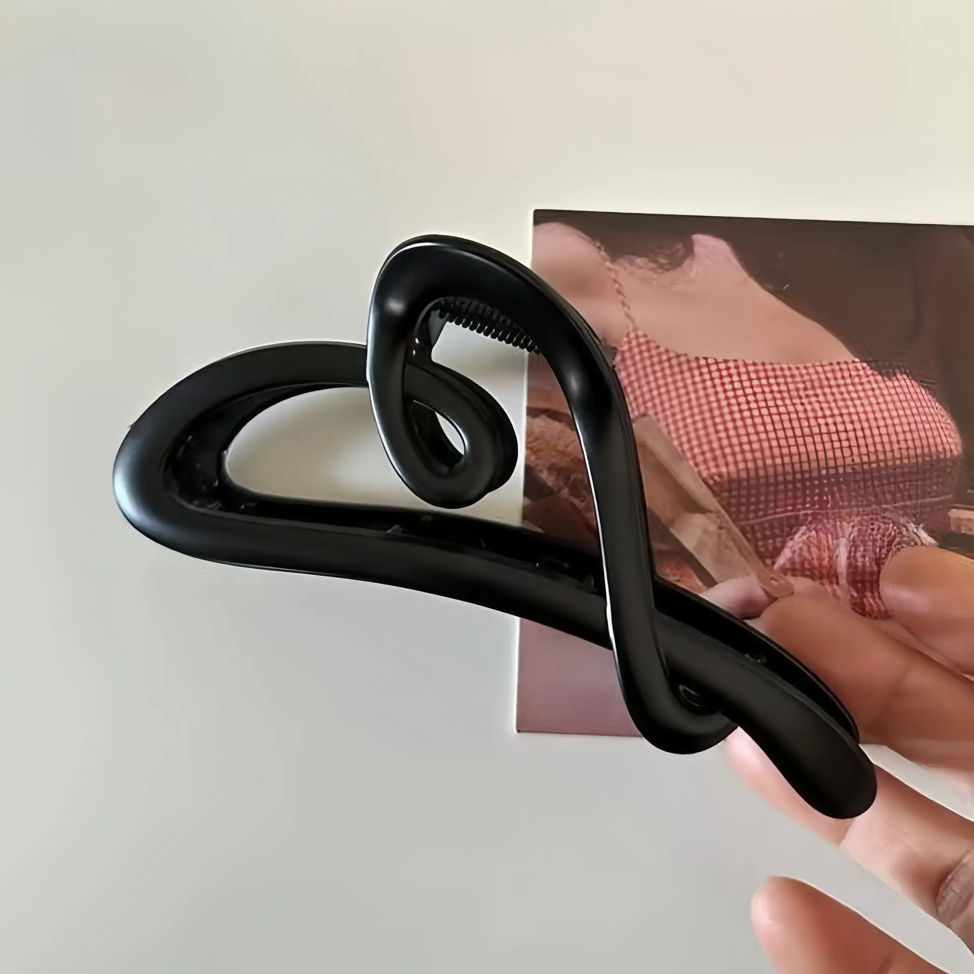 Matte Large Love Clip Women's Hair Clip 2024 - Image 2