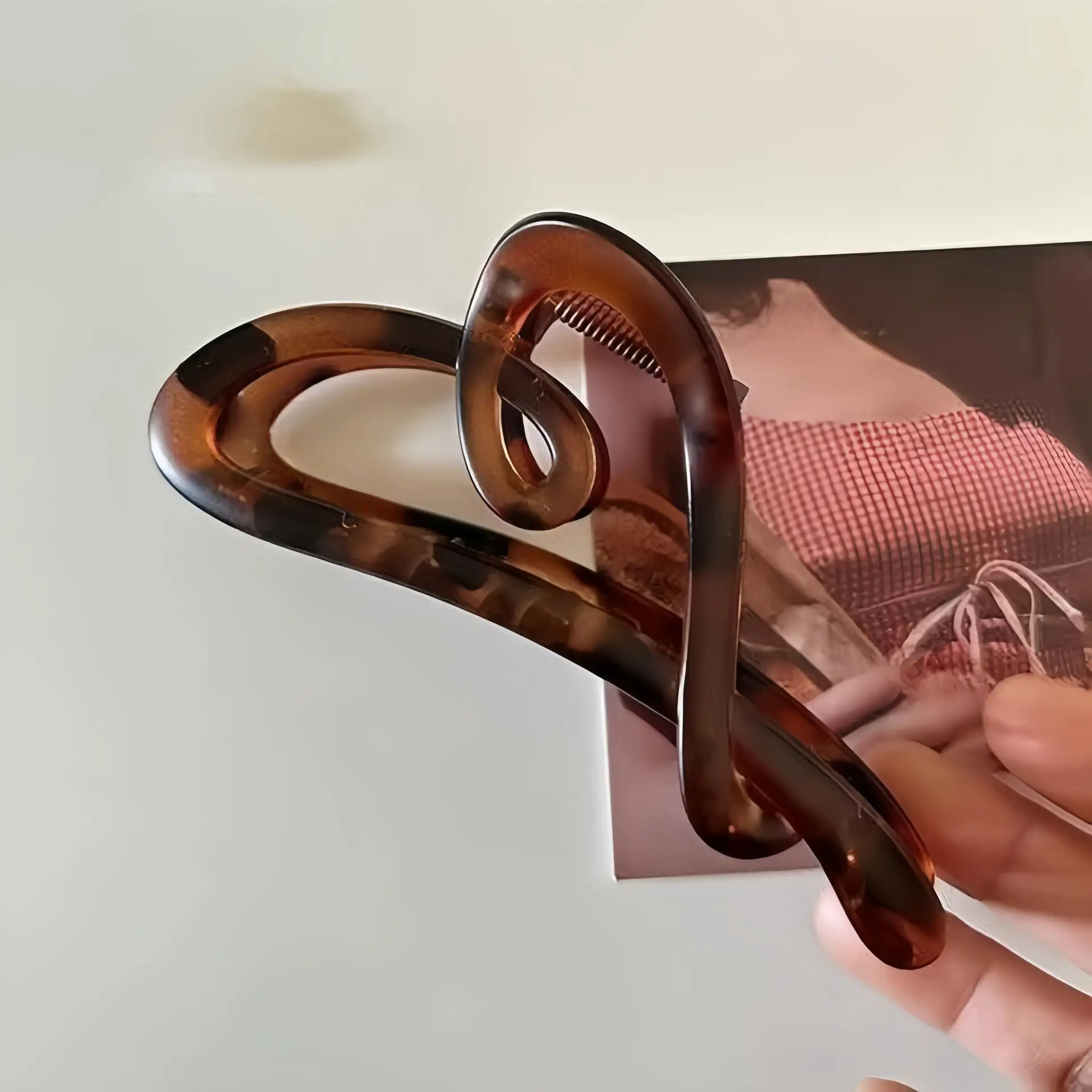 Matte Large Love Clip Women's Hair Clip 2024 - Image 4