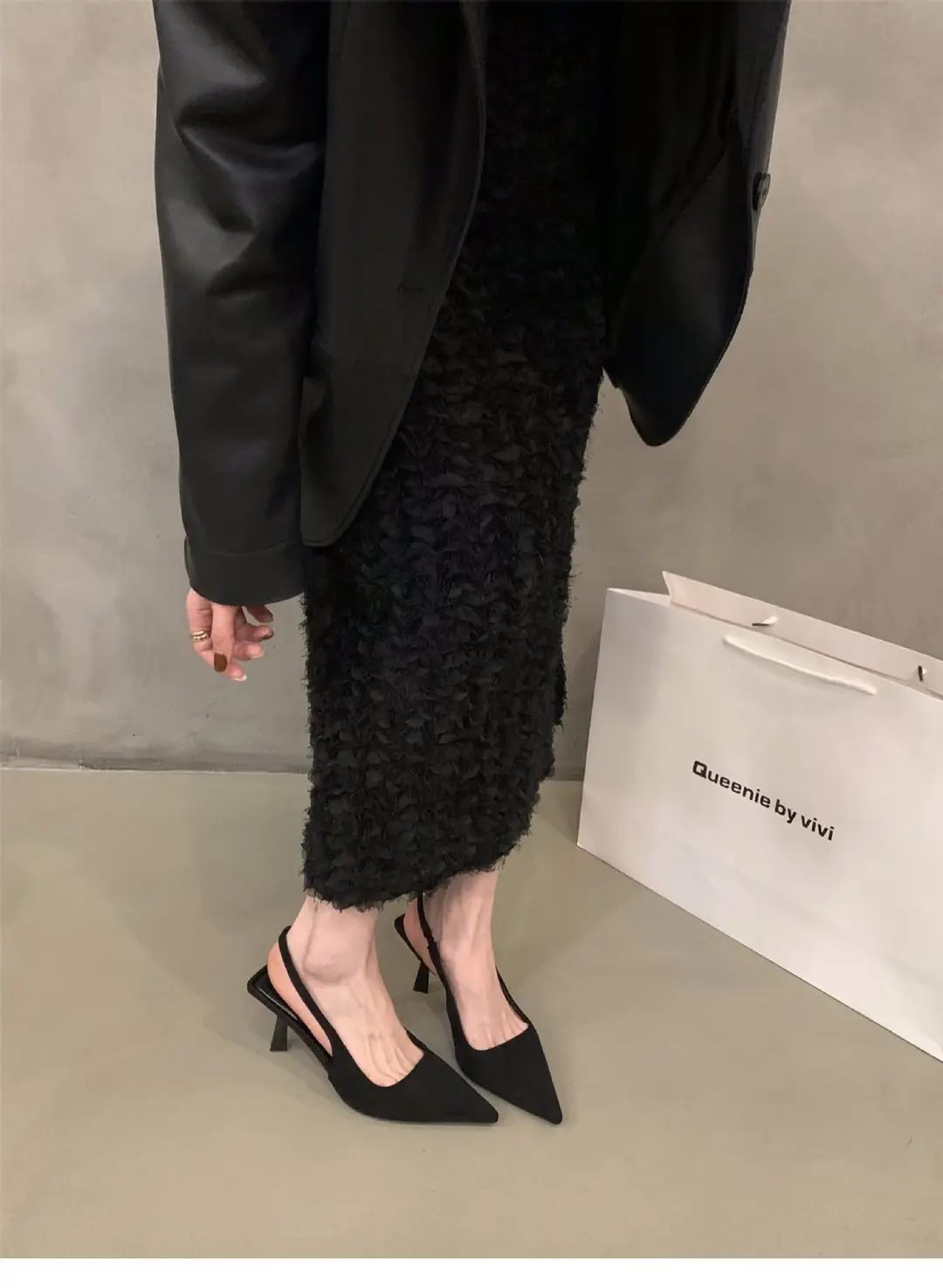 Black elegant ladies closed toe sandals fairy shoes 2024 new spring and summer French pointed high heels single-layer shoes — feature 3
